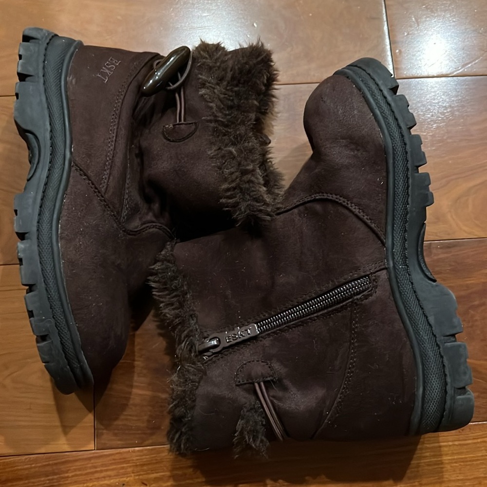 Snow Boots